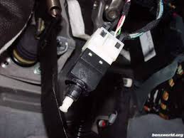See B1047 repair manual
